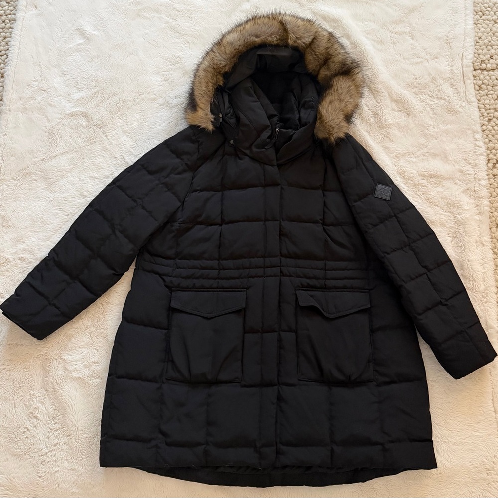 Eddie Bauer Women’s Yukon Classic Down Parka